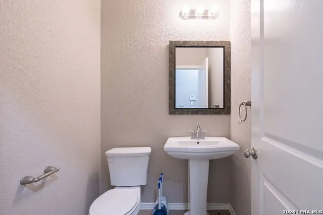5435 Bright Run San Antonio, TX 78240