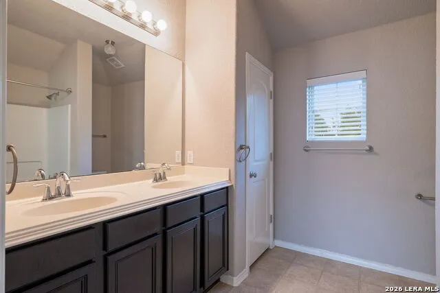 5435 Bright Run San Antonio, TX 78240