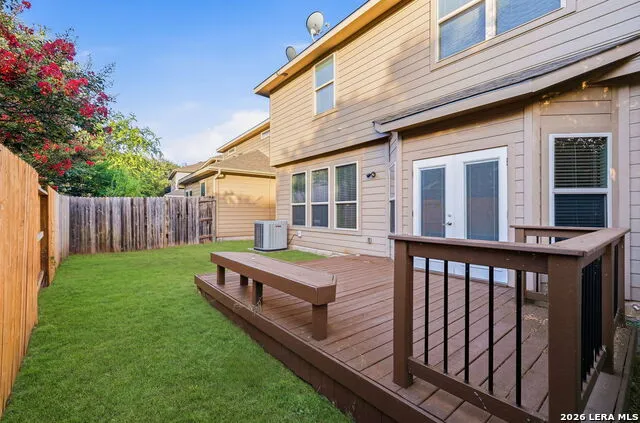 5435 Bright Run San Antonio, TX 78240