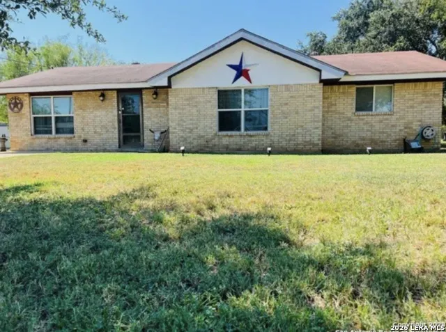 305 E HUGO ST Dilley, TX 78017