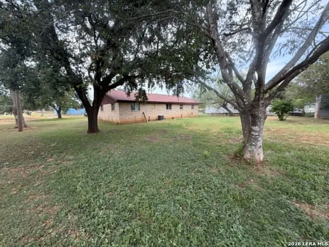 305 E HUGO ST Dilley, TX 78017