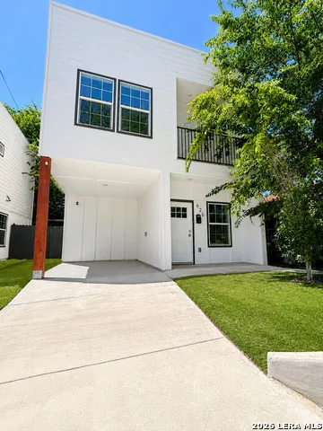 626 IOWA ST