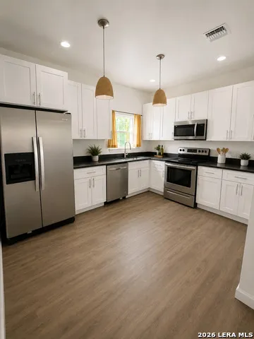 626 IOWA ST San Antonio, TX 78203