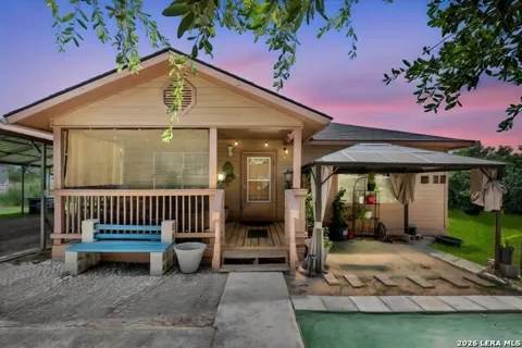 1520 OLD PLEASANTON RD