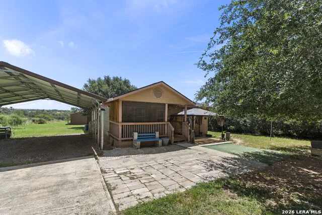 1520 OLD PLEASANTON RD San Antonio, TX 78264