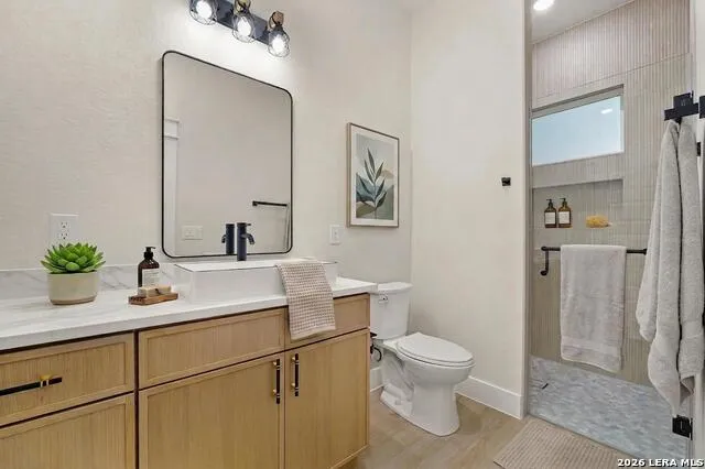 116 PIONEER DR La Vernia, TX 78121