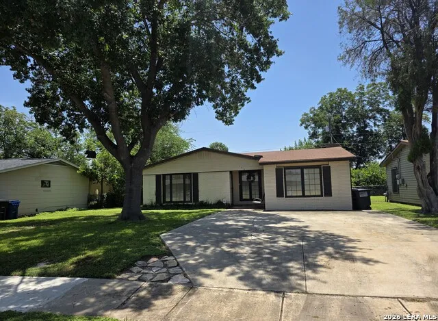 154 FELTON DR San Antonio, TX 78226