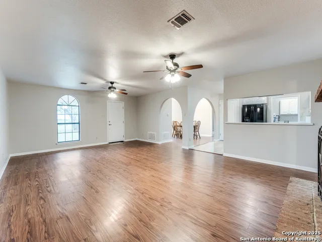 315 SIMON RD Pleasanton, TX 78064