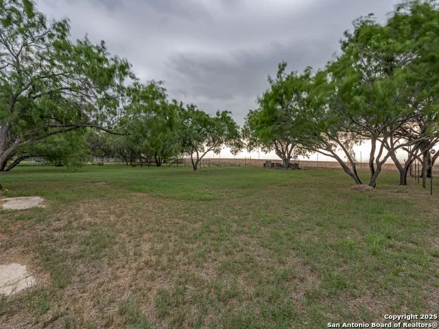 315 SIMON RD Pleasanton, TX 78064