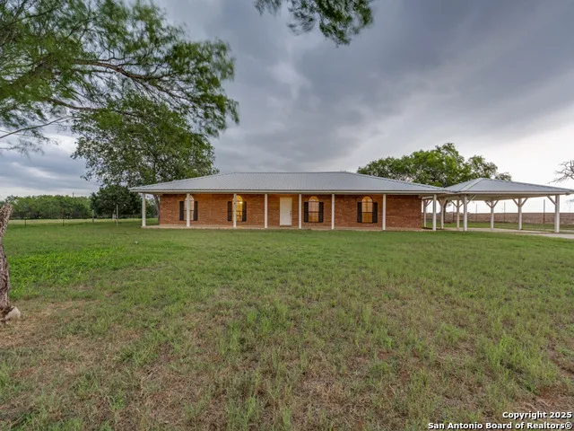 315 SIMON RD Pleasanton, TX 78064