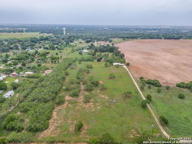 315 SIMON RD Pleasanton, TX 78064
