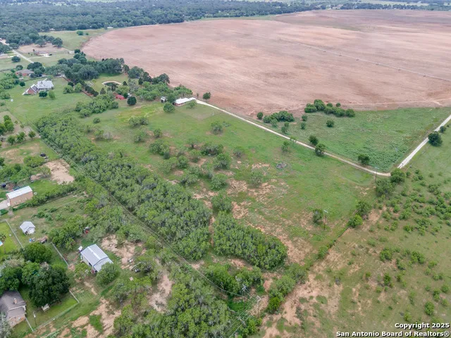 315 SIMON RD Pleasanton, TX 78064
