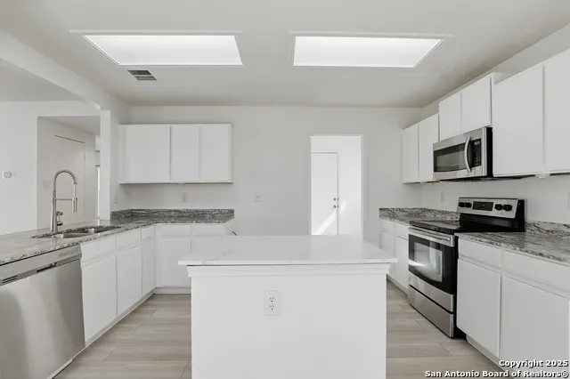 435 territory oak San Antonio, TX 78253