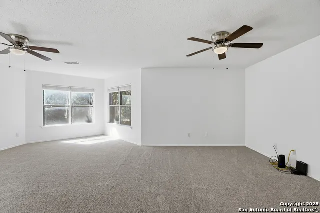 435 territory oak San Antonio, TX 78253