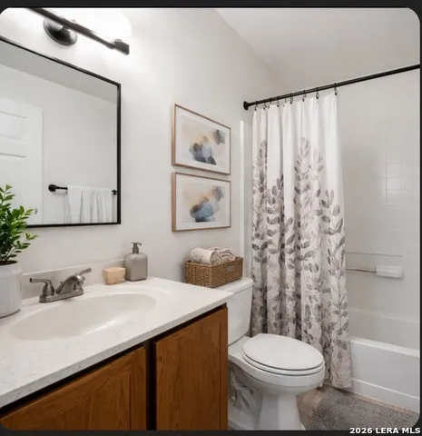 435 territory oak San Antonio, TX 78253