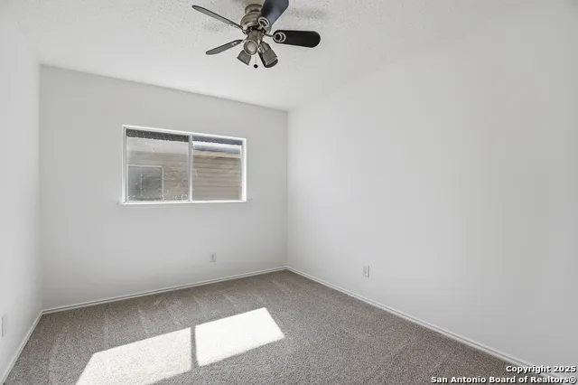435 territory oak San Antonio, TX 78253