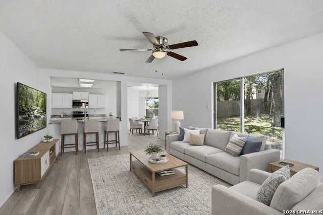 435 territory oak San Antonio, TX 78253
