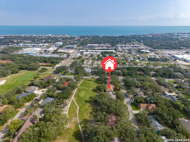104 Peachtree Rockport, TX 78382
