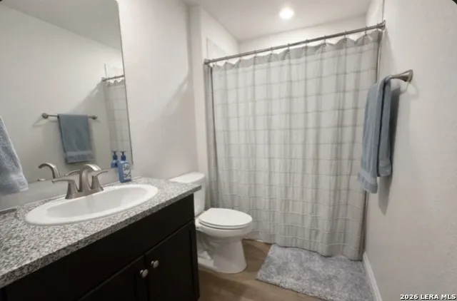 177 Middle Green loop Floresville, TX 78114