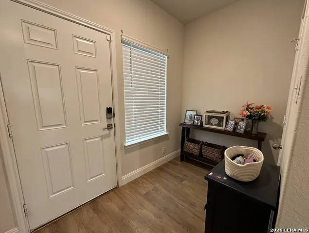 177 Middle Green loop Floresville, TX 78114