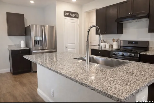 177 Middle Green loop Floresville, TX 78114