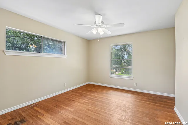 111 HANNASCH DR San Antonio, TX 78213
