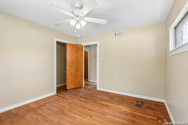 111 HANNASCH DR San Antonio, TX 78213