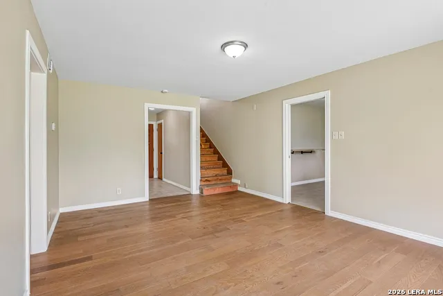 111 HANNASCH DR San Antonio, TX 78213