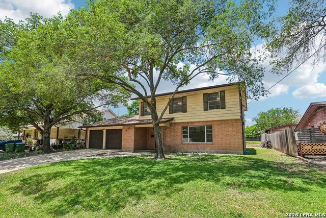 111 HANNASCH DR San Antonio, TX 78213