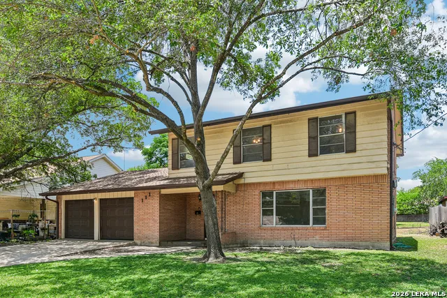 111 HANNASCH DR San Antonio, TX 78213