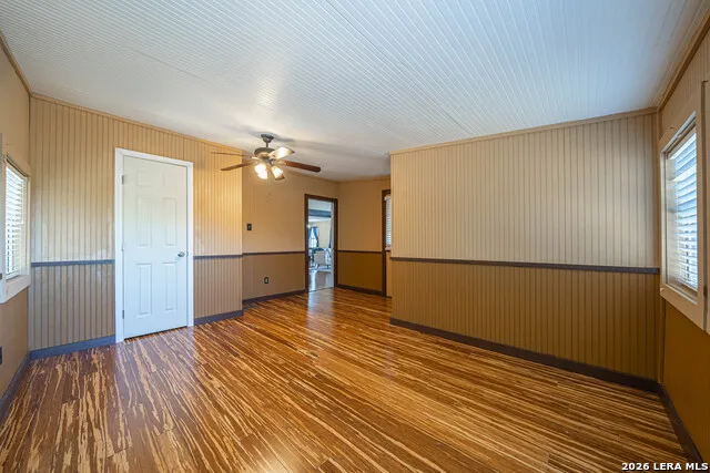 194 NW Hills Dr Kerrville, TX 78028