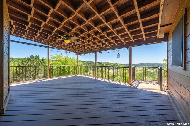 194 NW Hills Dr Kerrville, TX 78028