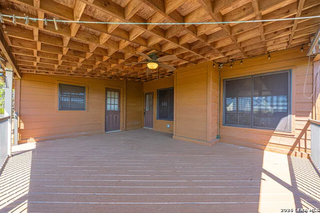 194 NW Hills Dr Kerrville, TX 78028