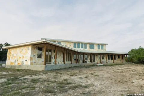 525 Windmill Dr