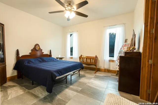 525 Windmill Dr Bandera, TX 78003