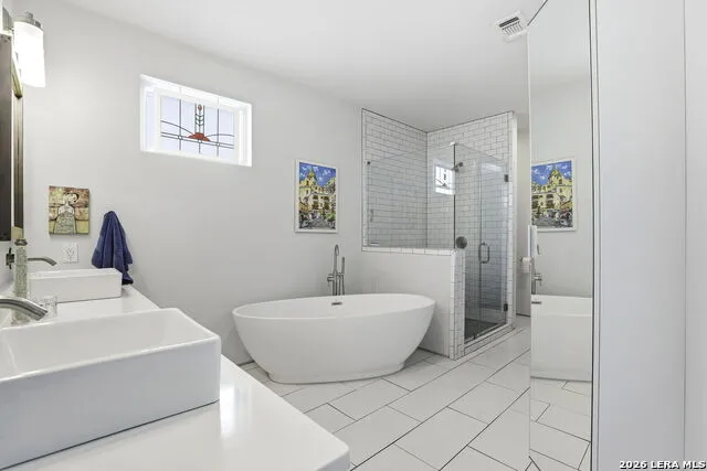 130 Clay San Antonio, TX 78204