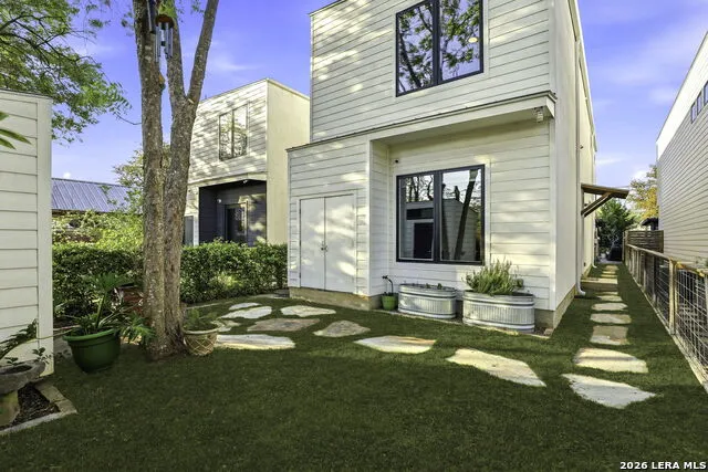 130 Clay San Antonio, TX 78204