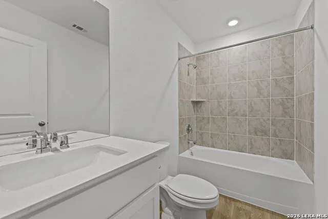16052 Mahogany Way Elmendorf, TX 78112