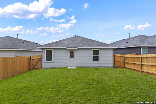 16052 Mahogany Way Elmendorf, TX 78112