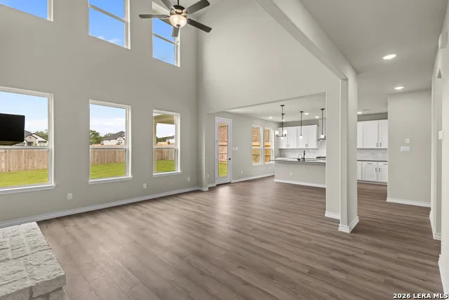 127 Highland Park Castroville, TX 78009