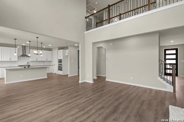 127 Highland Park Castroville, TX 78009