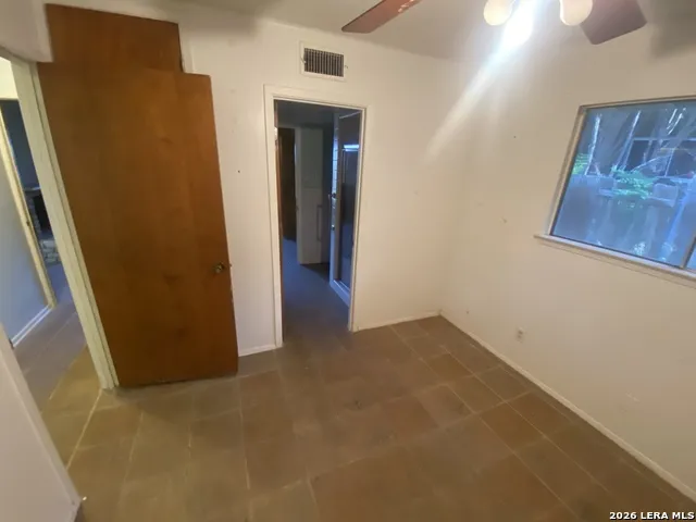 9811 Carolwood Dr San Antonio, TX 78213