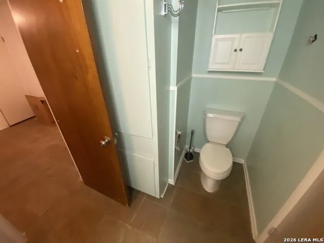 9811 Carolwood Dr San Antonio, TX 78213