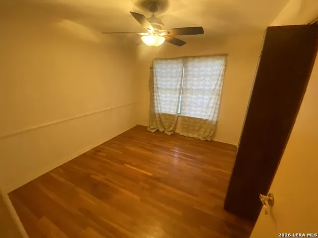 9811 Carolwood Dr San Antonio, TX 78213