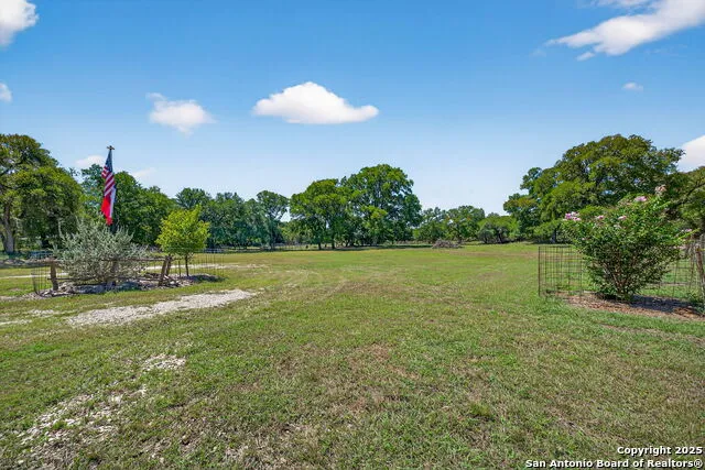 924 Wagon Creek Bandera, TX 78003