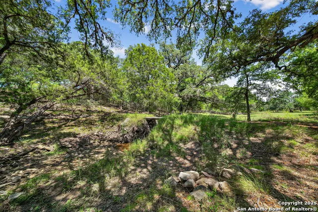 924 Wagon Creek Bandera, TX 78003