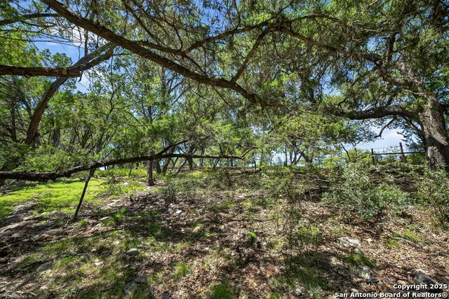 924 Wagon Creek Bandera, TX 78003
