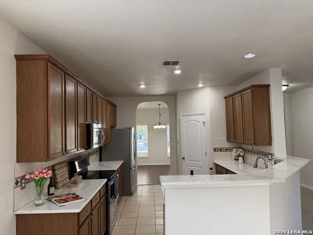 8942 FIREBAUGH DR Helotes, TX 78023