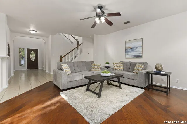 8942 FIREBAUGH DR Helotes, TX 78023