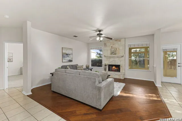 8942 FIREBAUGH DR Helotes, TX 78023